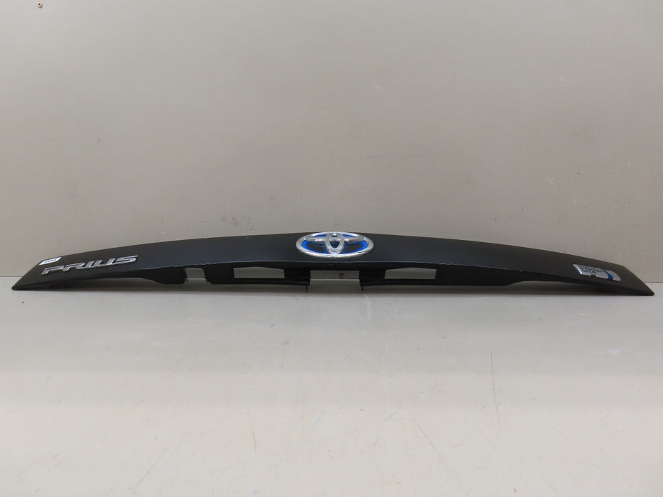 2010-2015 TOYOTA PRIUS HYBRID REAR TRUNK TAIL GATE LID MOLDING PANEL OEM