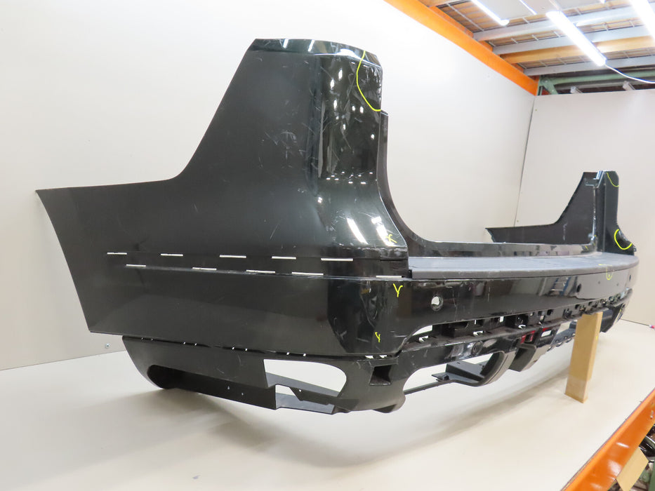 2022 2023 LINCOLN NAVIGATOR REAR BUMPER COVER OEM