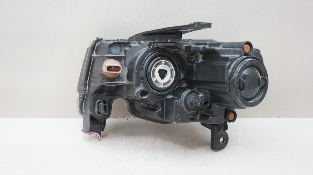 2017-2021 JEEP GRAND CHEROKEE FRONT RIGHT PASSENGER SIDE HALOGEN HEADLIGHT OEM