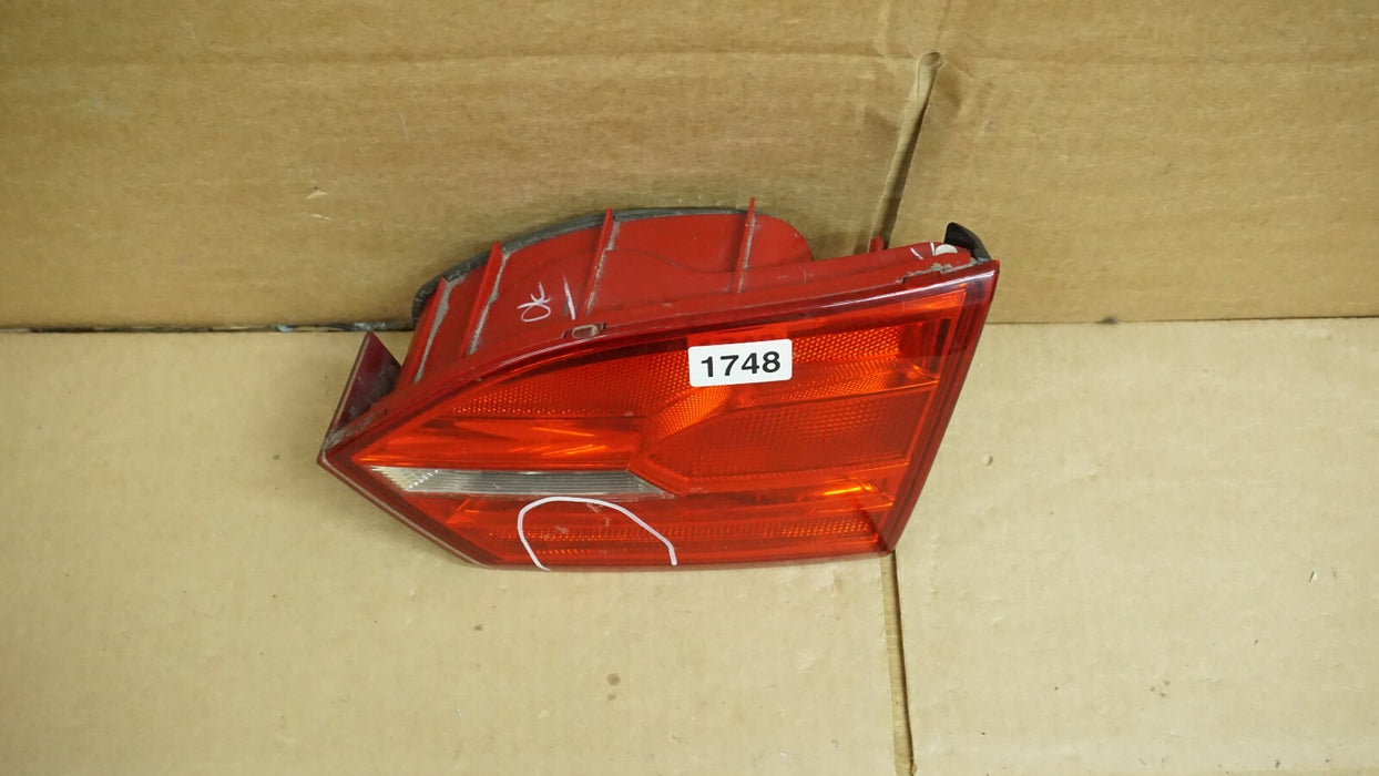 2011-2013 VOLKSWAGEN JETTA REAR RIGHT PASSENGER SIDE INNER TAIL LIGHT LAMP OEM