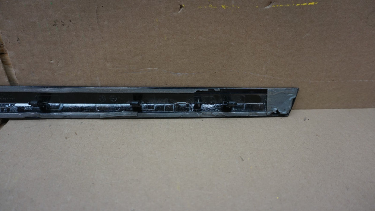 2020-2022 BENTLEY FLYING SPUR REAR RIGHT DOOR TRIM MOLDING STRIP 3SE839980 OEM