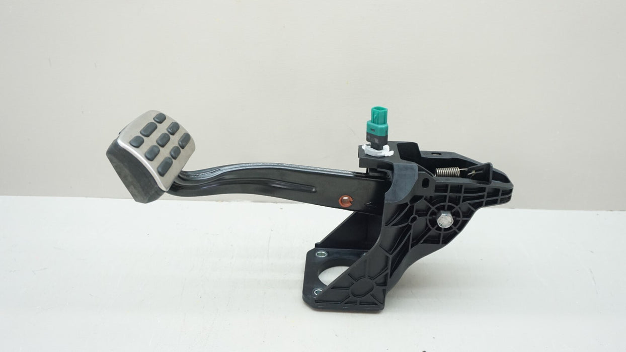 2018-2021 KIA STINGER GT1 FOOT BRAKE STOP PEDAL OEM DH32830-J5100