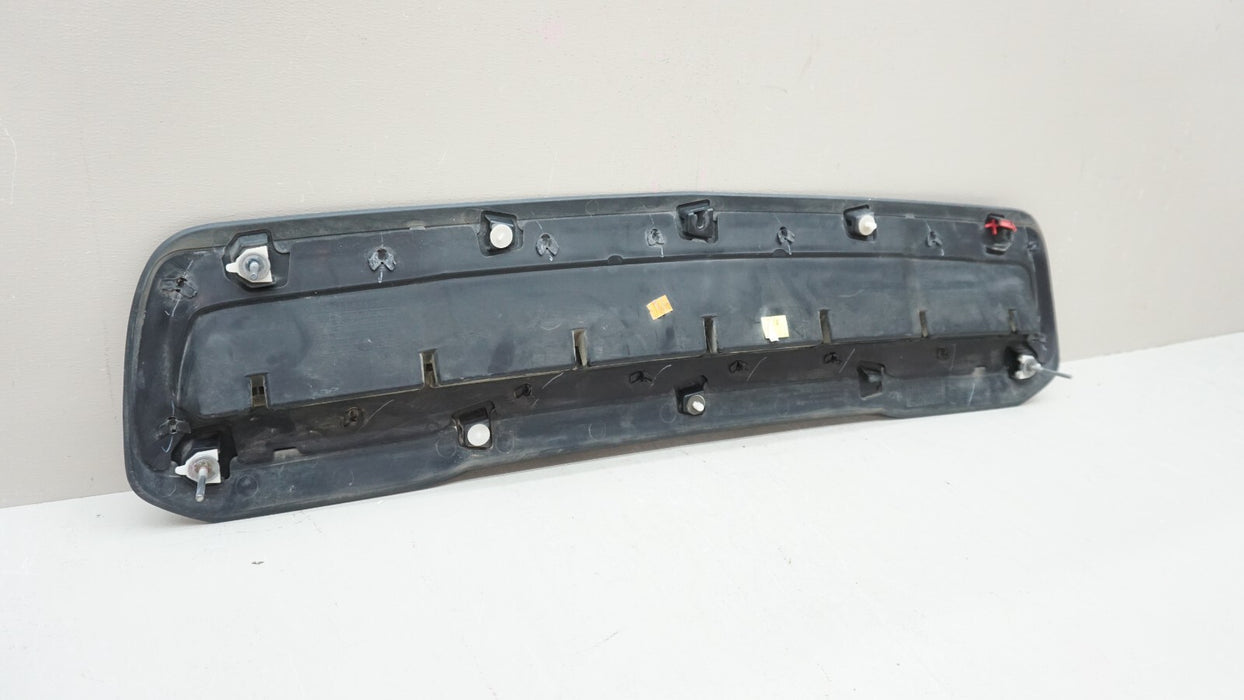 2020-2023 CHEVROLET SILVERADO 2500HD 3500HD HOOD AIR VENT OEM