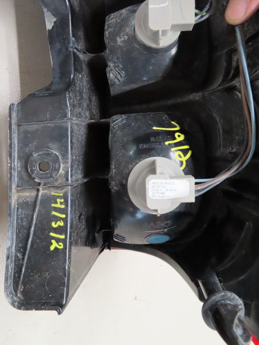 2007-2014 CHEVROLET TAHOE REAR RIGHT PASSENGER SIDE LIGHT TAILLIGHT LAMP OEM