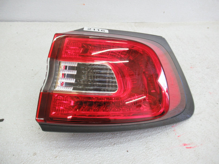 2014 - 2017 JEEP CHEROKEE REAR RIGHT PASSENGER TAIL LIGHT LAMP 68102906AF OEM