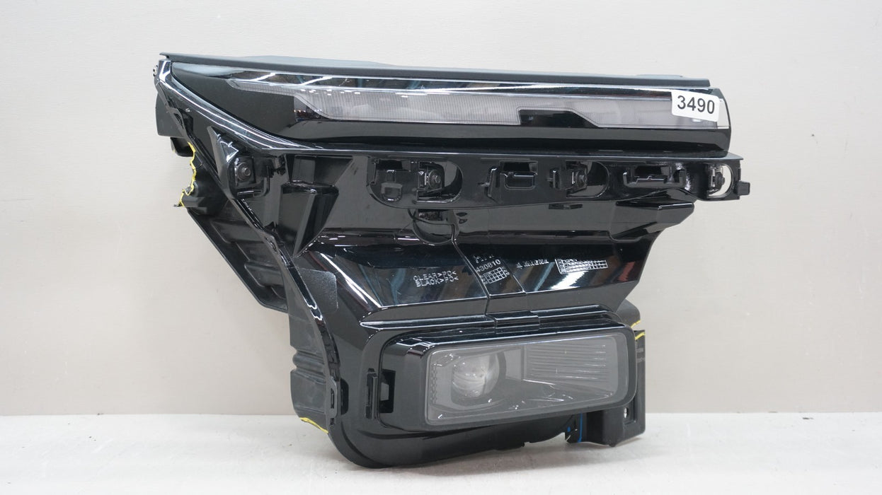 2024-2025 CHEVROLET TRAVERSE FRONT RIGHT PASSENGER SIDE LED HEADLIGHT OEM