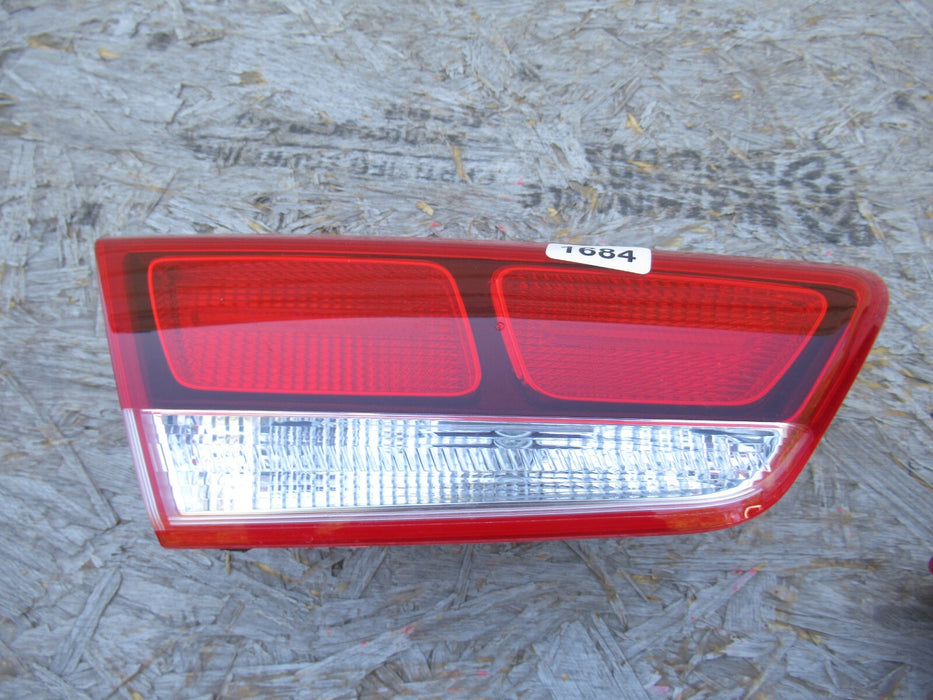 2016-2019 KIA OPTIMA REAR LEFT DRIVER SIDE INNER TAIL LIGHT HALOGEN LAMP OEM