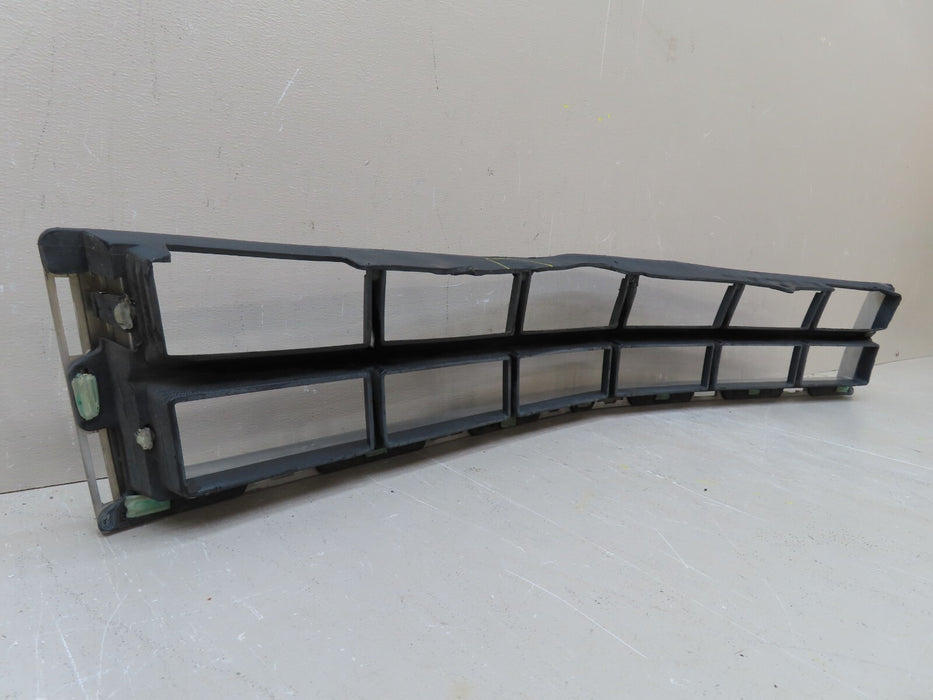 2010-2012 CADILLAC SRX SUV FRONT LOWER CENTER BUMPER GRILLE GRILL OEM 25778326