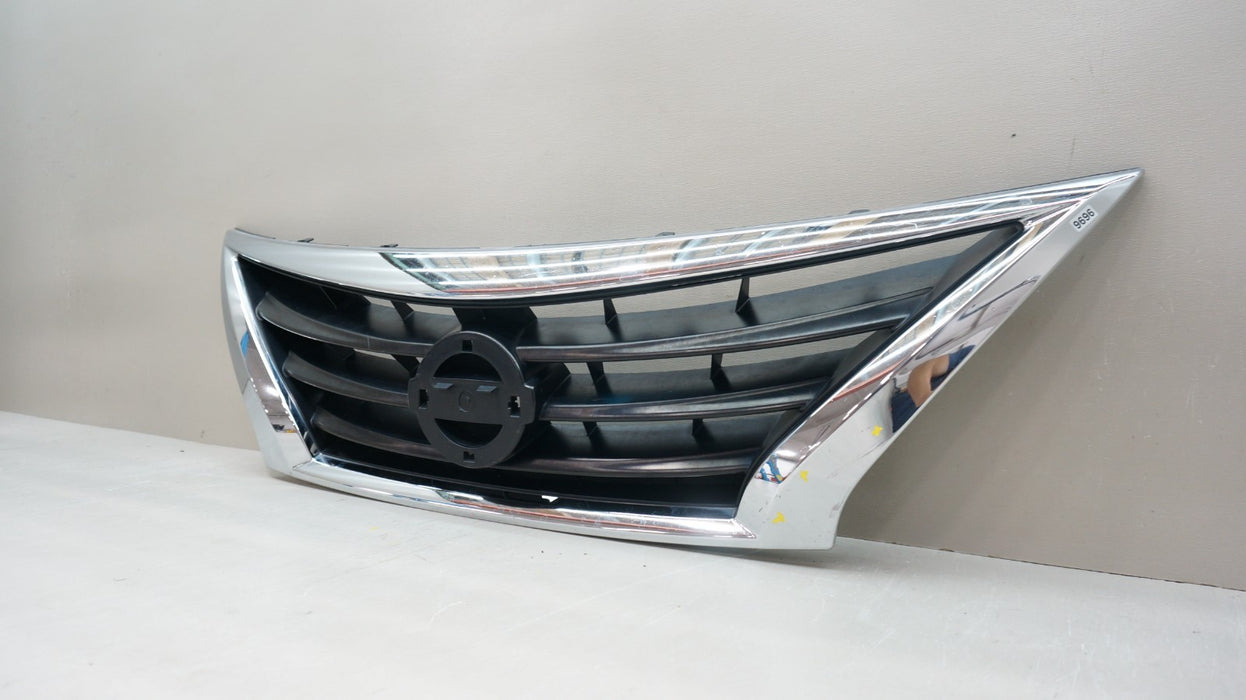 2015-2019 NISSAN VERSA FRONT BUMPER RADIATOR GRILLE OEM 623109KM0A