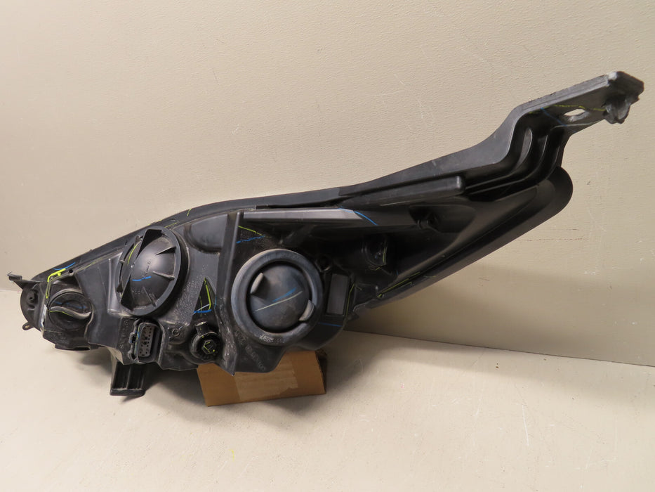 2014-2019 FORD FIESTA RIGHT PASSNGENGER HEADLIGHT HEADLAMP HALOGEN OEM