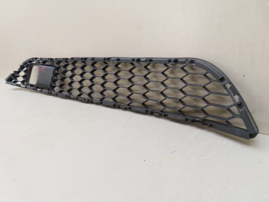 2016-2019 NISSAN SENTRA FRONT LOWER BUMPER CENTER GRILLE GRILL OEM 62254-4FY0A
