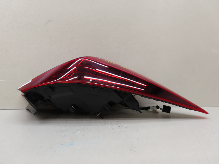 2019 2020 HYUNDAI ELANTRA LEFT DRIVER LED/HALOGEN TAIL LIGHT OUTER OEM