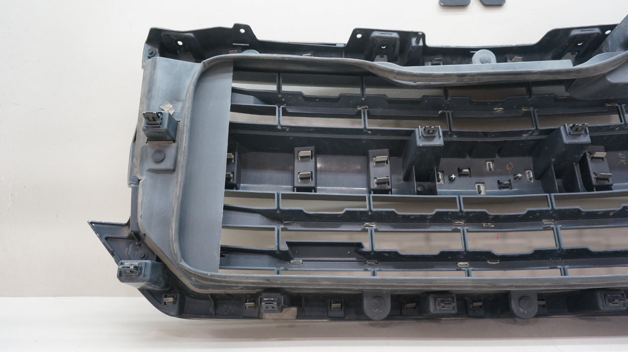 2016-2018 CHEVROLET SILVERADO 1500 FRONT RADIATOR GRILLE GRILL 23485656 OEM
