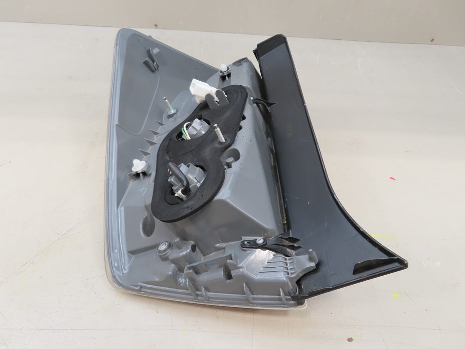 2012-2015 TOYOTA PRIUS REAR RIGHT PASSENGER SIDE  TAIL LIGHT LAMP OEM