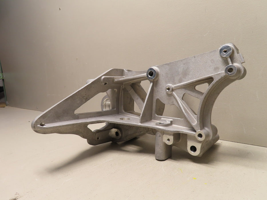 LAMBORGHINI AVENTADOR REAR HEAD TIMING ALTERNATOR AC PUMP BRACKET OEM 470903103G