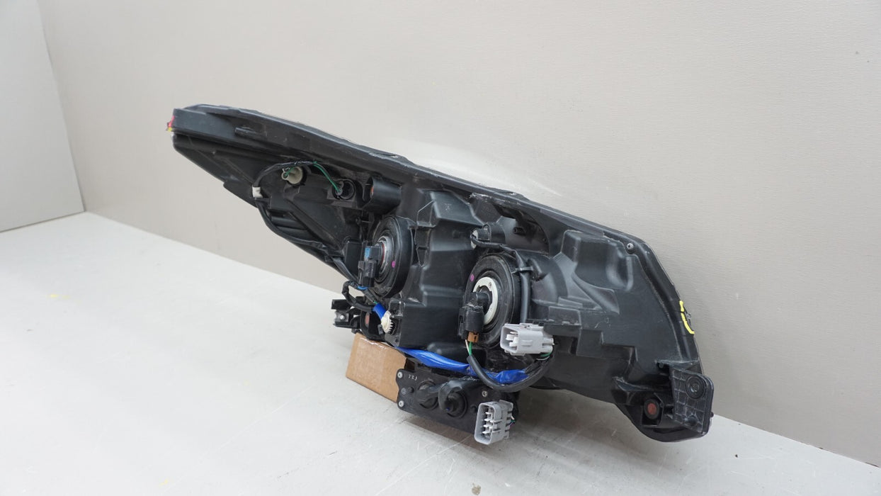 2017-2018 SUBARU FORESTER FRONT LH LEFT DRIVER SIDE HALOGEN HEADLIGHT OEM