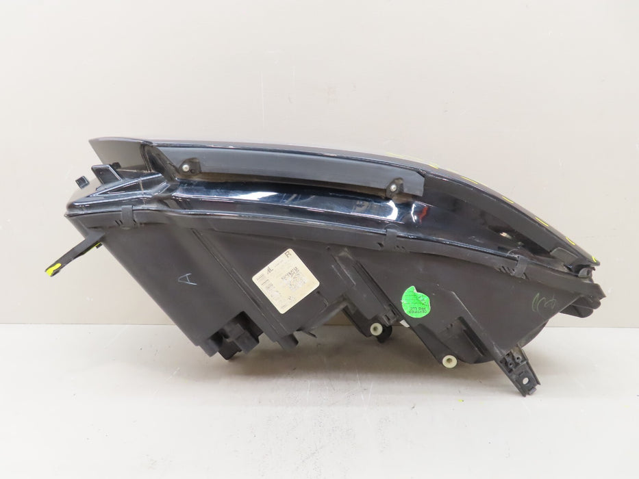 2016-2019 VOLKSWAGEN PASSAT FRONT RIGHT HEADLIGHT LAMP HALOGEN OEM 561941006E