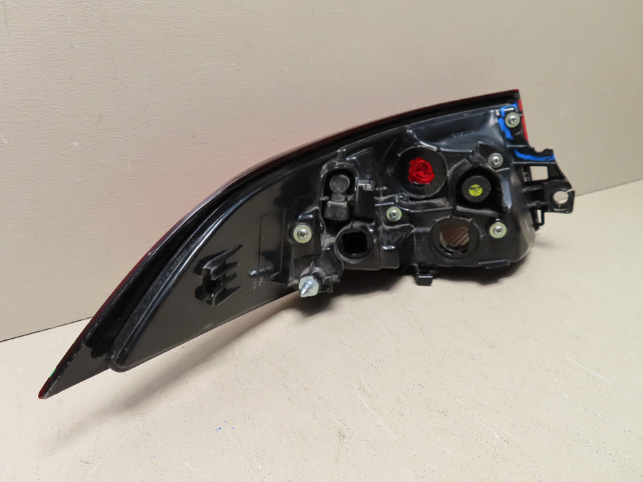 2019 2020 2021 2022 TOYOTA COROLLA SEDAN TAIL LIGHT LAMP PASSENGER RIGHT RH OEM