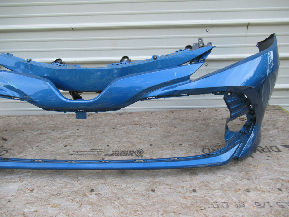 2018 2019 TOYOTA CAMRY LE FRONT BUMPER COVER OEM