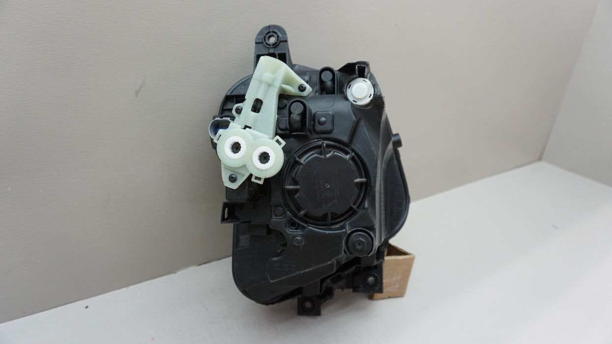 2022-2023 HYUNDAI TUCSON FRONT LEFT DRIVERS HEADLIGHT LED OEM