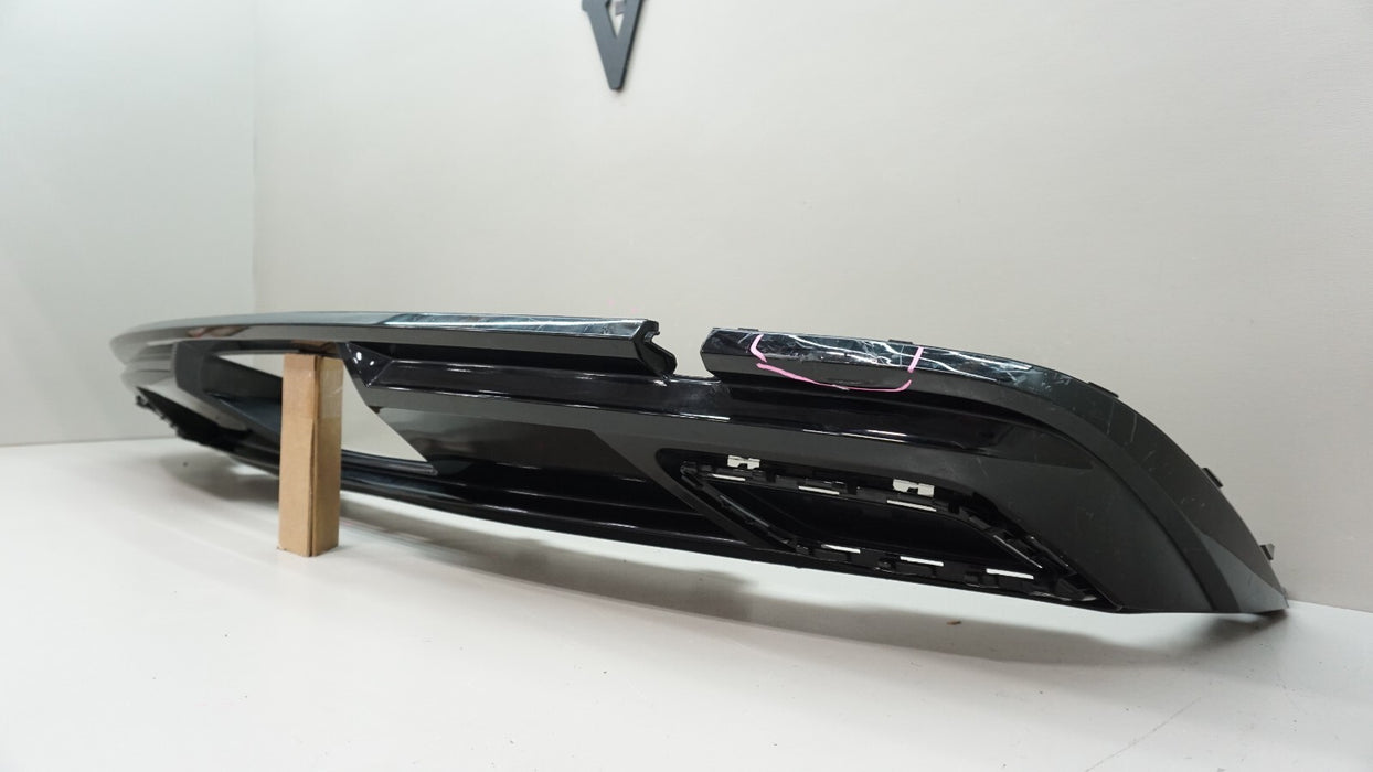 2018-2023 VOLKSWAGEN ATLAS REAR LOWER BUMPER COVER VALANCE OEM 3CN807568