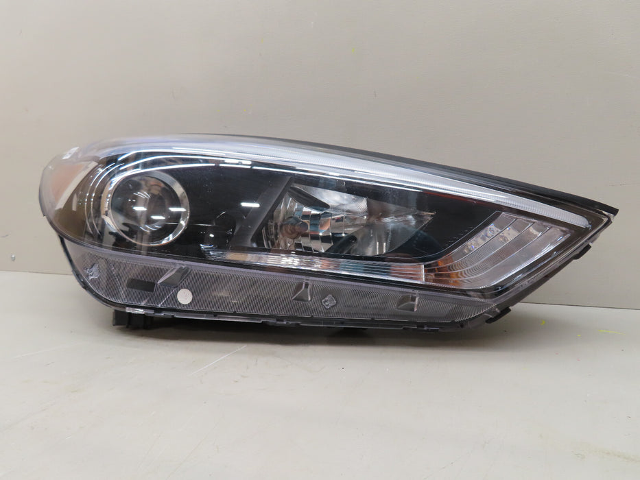 2016 2017 2018 HYUNDAI TUCSON RIGHT RH HALOGEN HEADLIGHT LAMP OEM