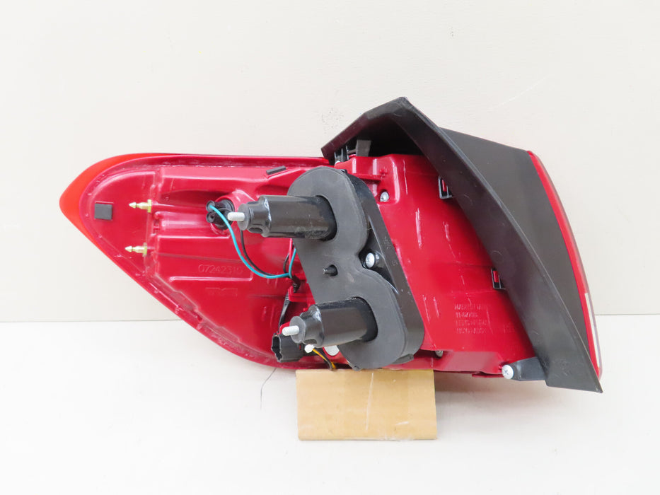 2016 2017 2018 KIA SORENTO REAR RIGHT PASSENGER TAIL LIGHT OUTER AFTERMARKET
