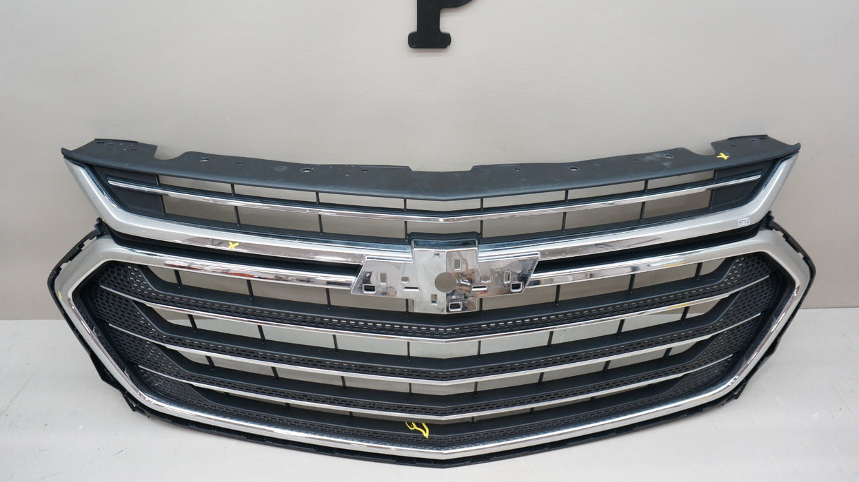 2018-2020 CHEVROLET TRAVERSE FRONT UPPER RADIATOR GRILLE GRILL OEM 23376131