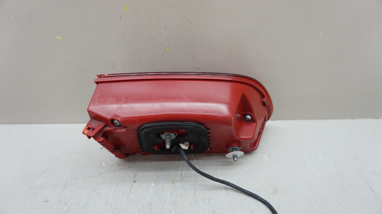 2014-2018 PORSCHE MACAN REAR RH RIGHT PASSENGER SIDE INNER TAIL LIGHT OEM