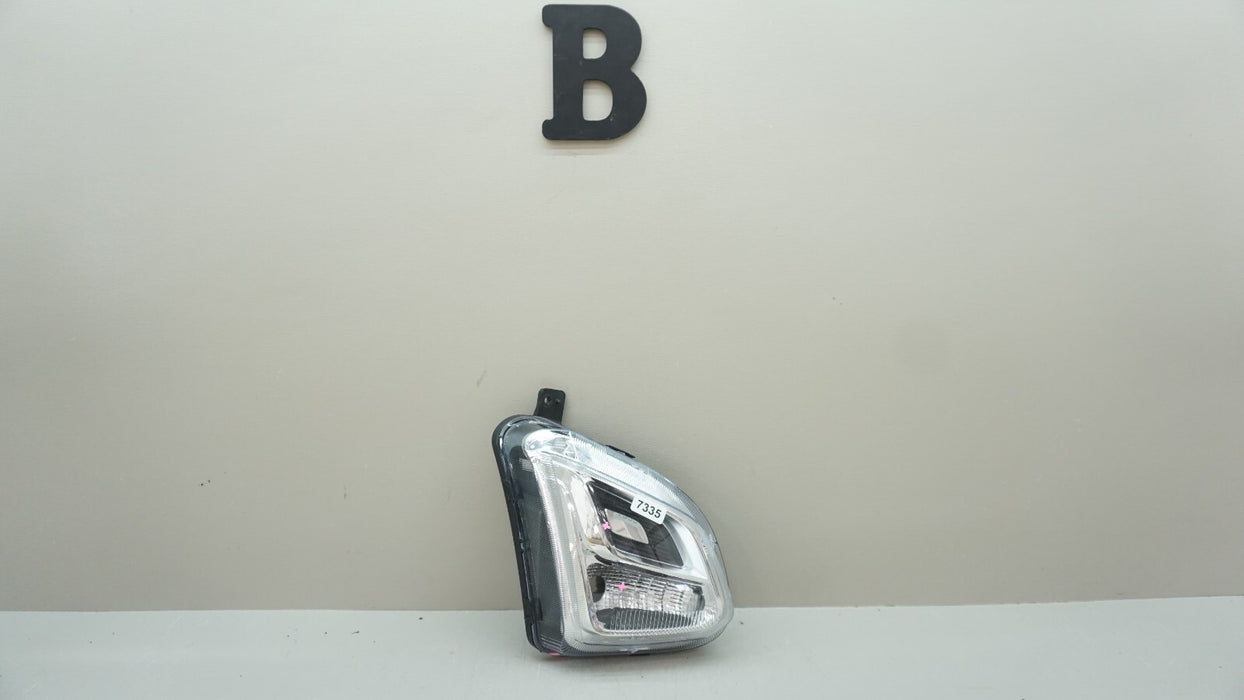 2018-2021 CHEVROELT EQUINOX FRONT RIGHT PASSENGER SIDE FOG DAY RUNNING LIGHT OEM