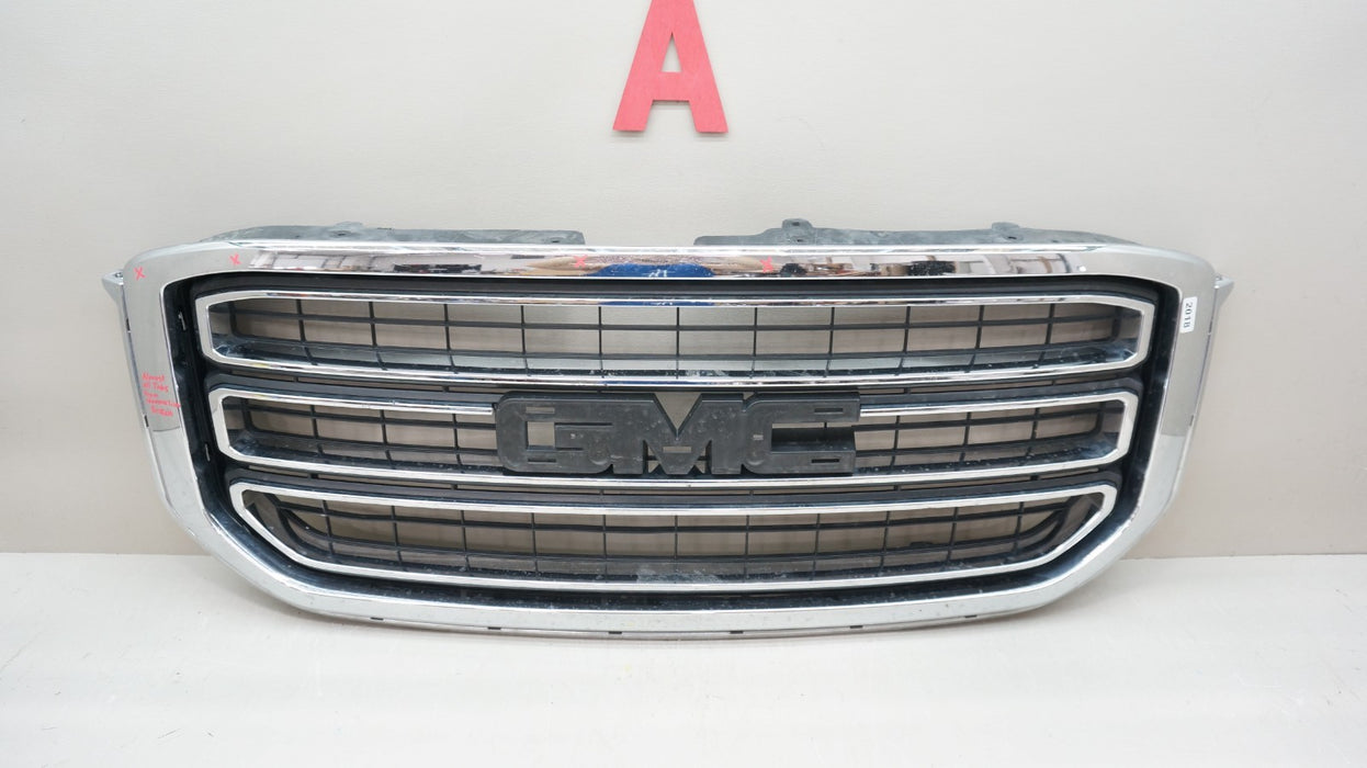 2015-2020 GMC YUKON FRONT BUMPER RADIATOR GRILLE OEM 84119634