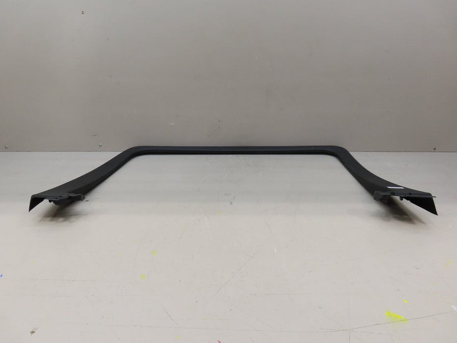 2022 2023 CADILLAC ESCALADE ESV REAR WINDOW MOLDING OEM 84225775