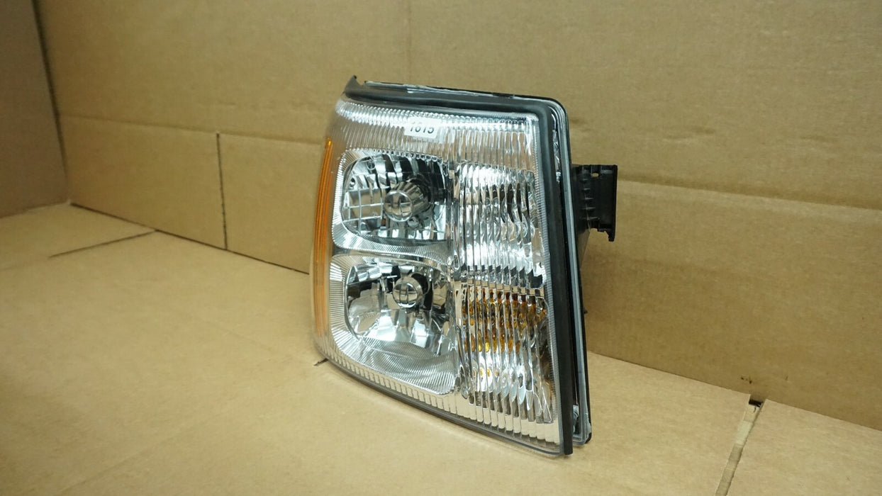 2002-2006 CADILLAC ESCALADE RIGHT PASSENGER HEADLIGHT HEADLAMP AFTERMARKET