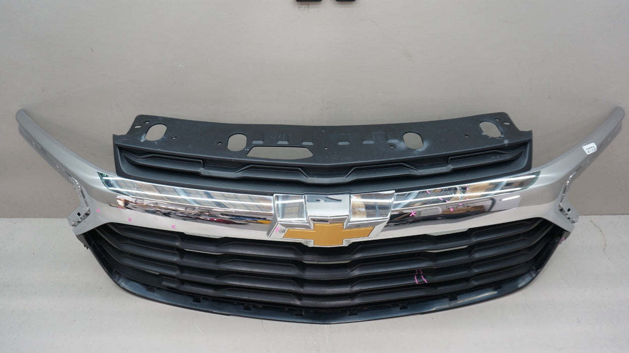 2024-2026 CHEVROLET TRAILBLAZER FRONT RADIATOR GRILLE GRILL 42883406 OEM
