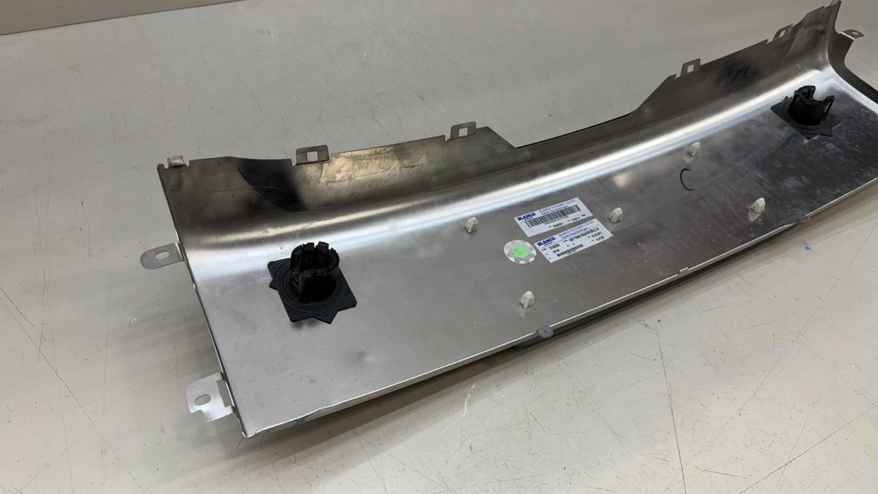 ROLLS ROYCE GHOST RR4 LHD LOWER RADIATOR GRILLE FRAME OEM 51137219634 511373744