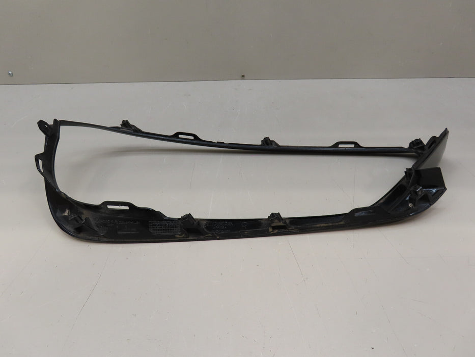 2018-2020 ACURA TLX FRONT RIGHT PASSENGER SURROUND COVER OEM