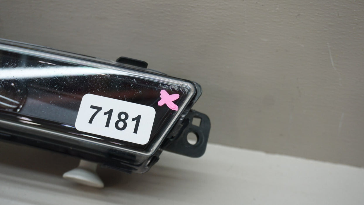 2017-2019 RANGE ROVER VELAR FRONT RIGHT PASSENGER SIDE FOG LIGHT OEM 17 18 19