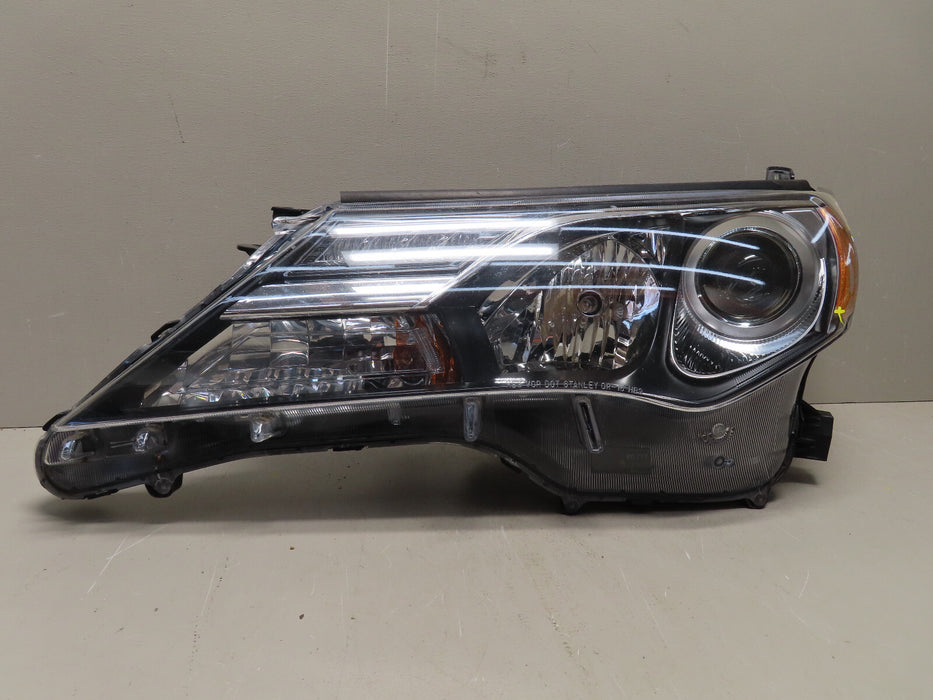 2013 2014 2015 TOYOTA RAV4 LEFT SIDE HEADLIGHT LAMP HALOGEN OEM