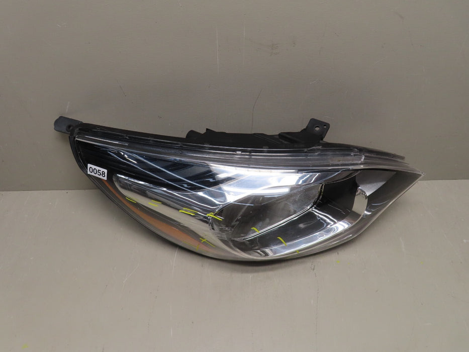 2012-2017 KIA RIO SEDAN FRONT RIGHT SIDE HEADLIGHT LAMP HALOGEN OEM 92102-1W