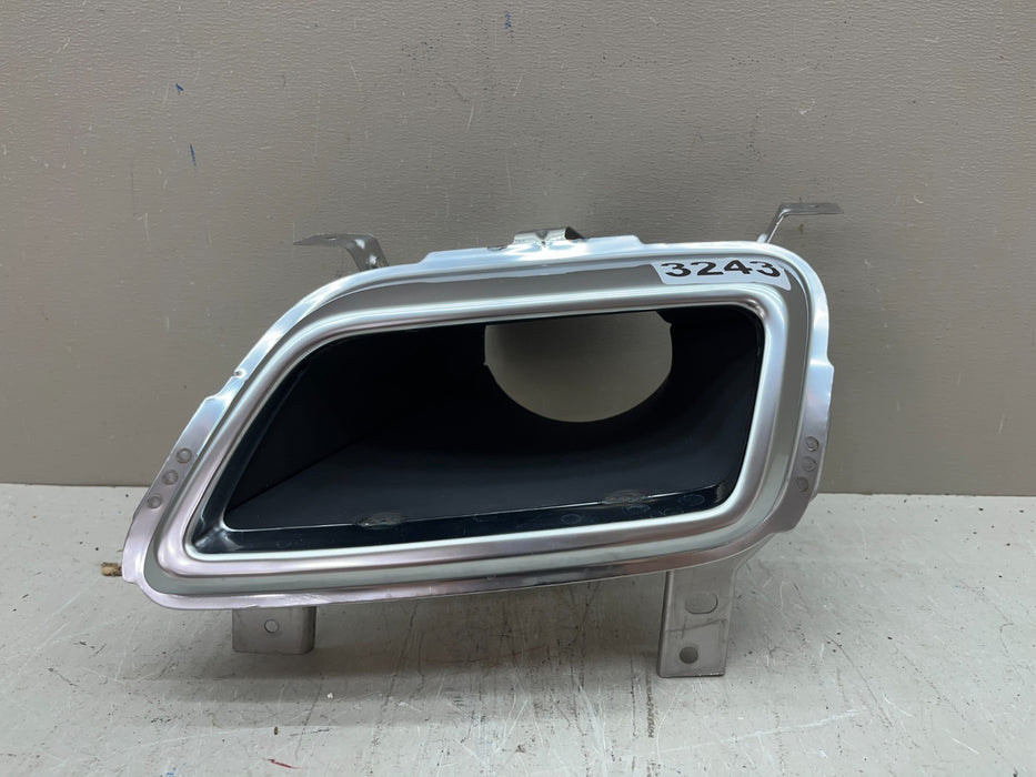 2020-2026 CADILLAC XT5 LH EXHAUST MUFFLER TIP 84410562 OEM