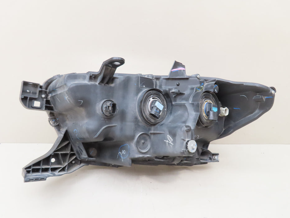 2019-2023 TOYOTA TACOMA FRONT RIGHT HEADLIGHT HALOGEN OEM