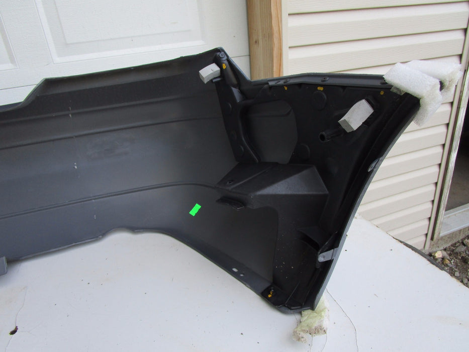01 02 03 04 FORD FOCUS SEDAN REAR BUMPER COVER OEM