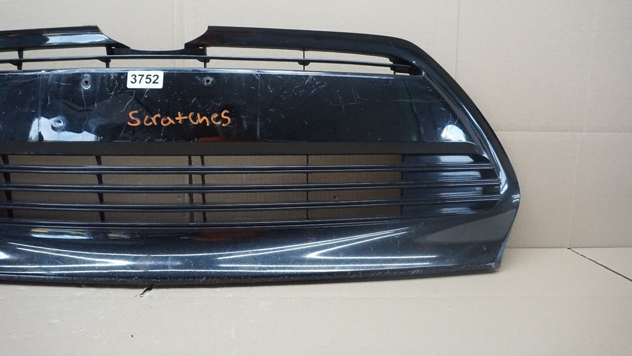 2017-2019 TOYOTA COROLLA FRONT BUMPER RADIATOR GRILLE OEM