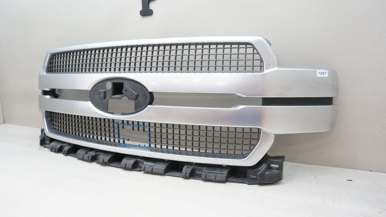 2018-2020 FORD F-150 F150 FRONT BUMPER RADIATOR GRILLE OEM JL34-8200