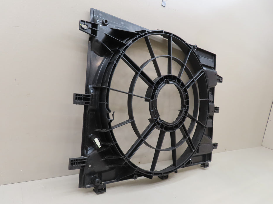 2018-2021 CHEVROLET EQUINOX FRONT RADIATOR COOLINF FAN SHUTTER OEM 85109720