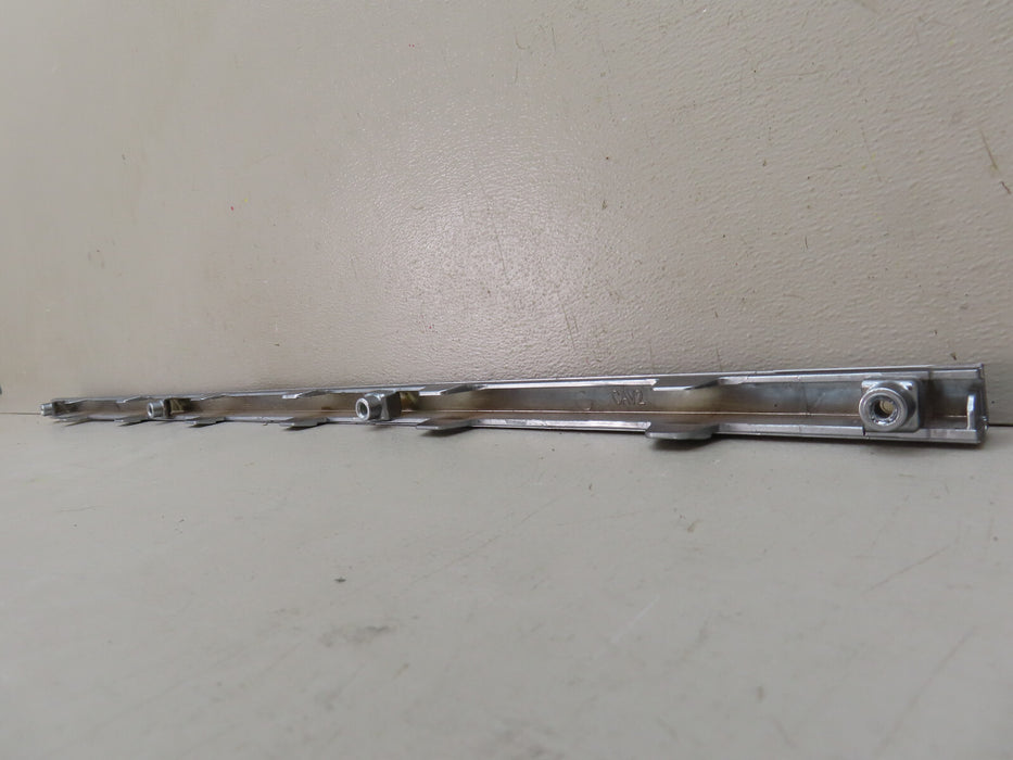 2021-2023 HYUNDAI ELANTRA FRONT CENTER LOWER BUMPER TRIM MOLDING OEM