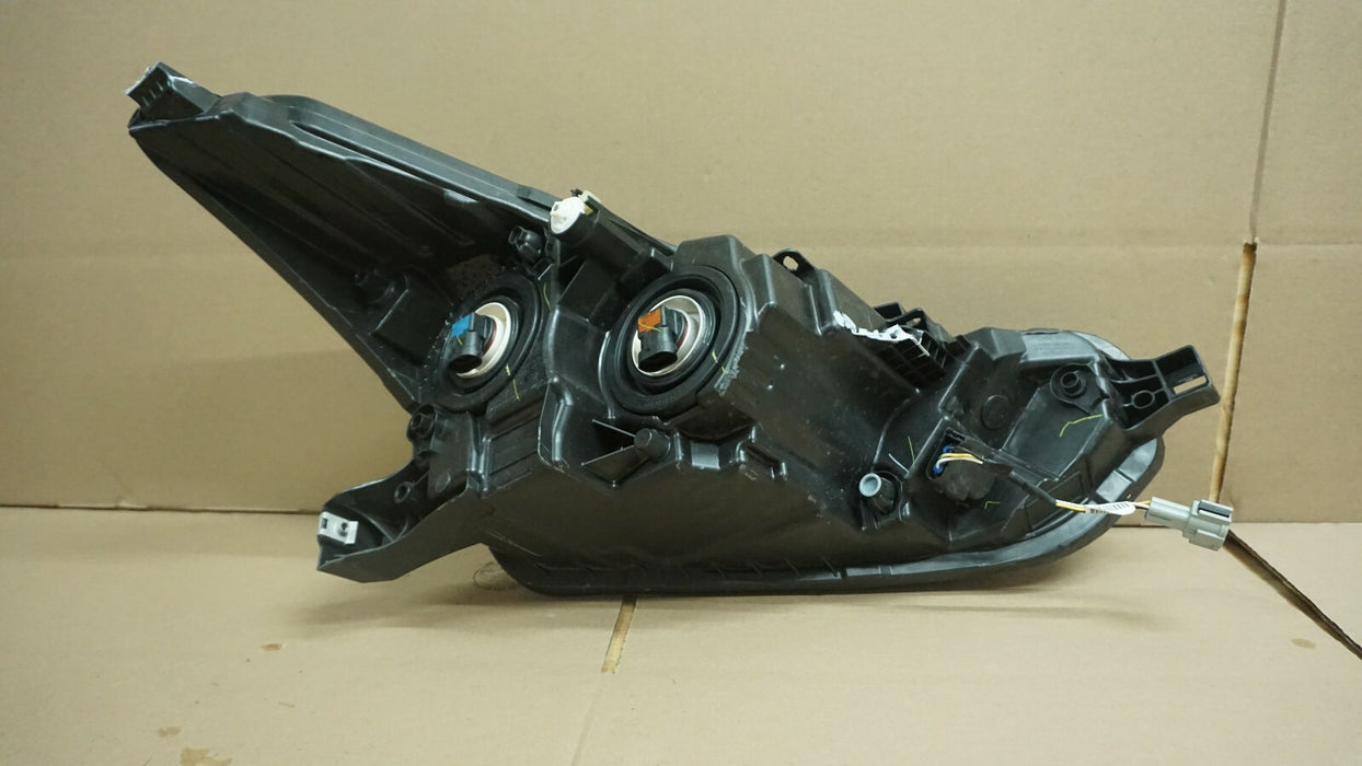2020-2021 NISSAN VERSA FRONT LEFT DRIVER SIDE HEADLIGHT HALOGEN LAMP LIGHT OEM