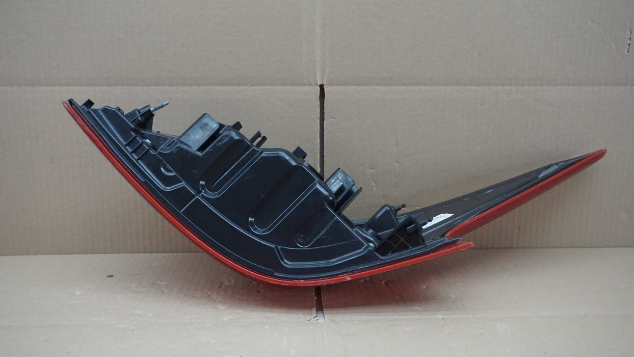 2016-2017 NISSAN ALTIMA REAR LEFT DRIVER SIDE TAIL LIGHT BRAKE LAMP OEM 16 17