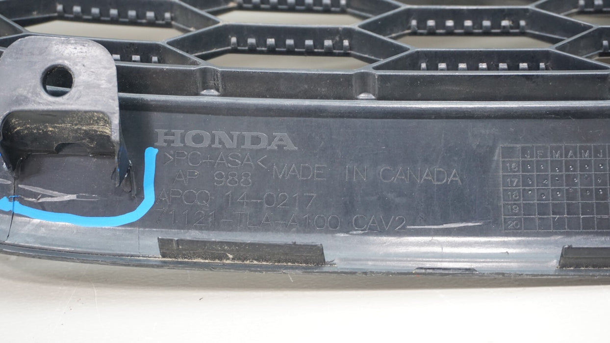 2017-2019 HONDA CR-V CRV FRONT BUMPER GRILLE OEM 71121-TLA-A100