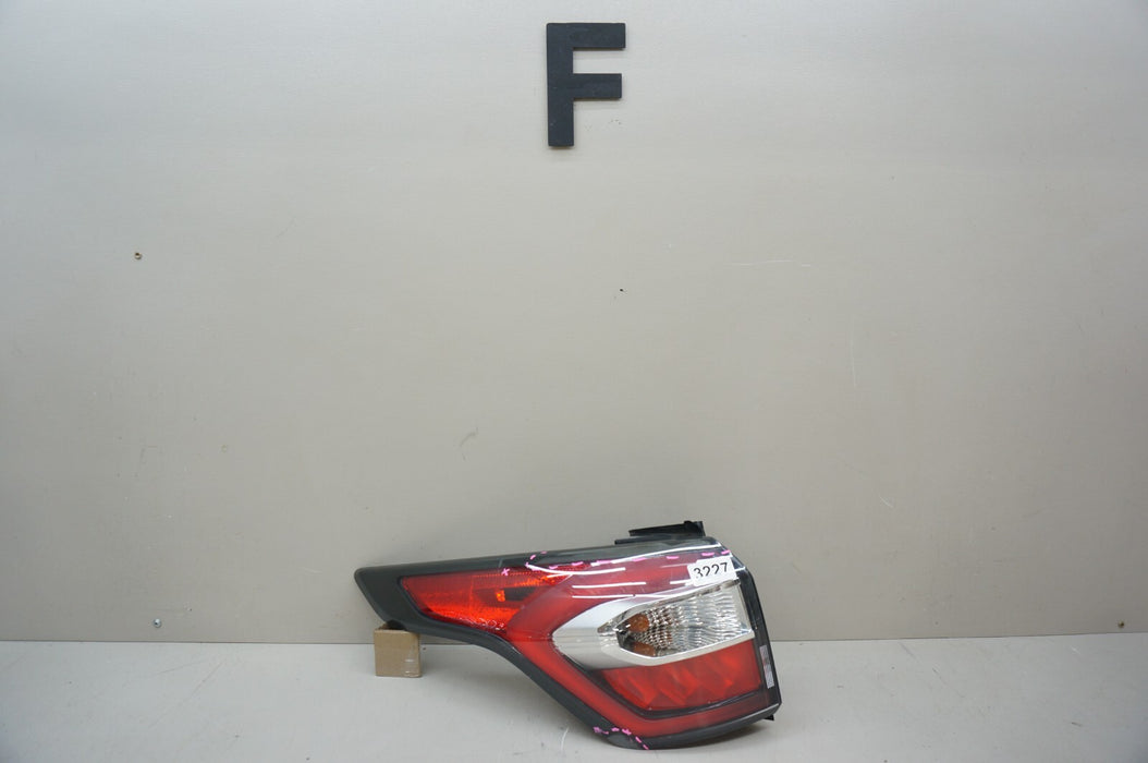 2017-2019 FORD ESCAPE REAR LEFT DRIVERS SIDE TAIL LIGHT OEM 17 18 19